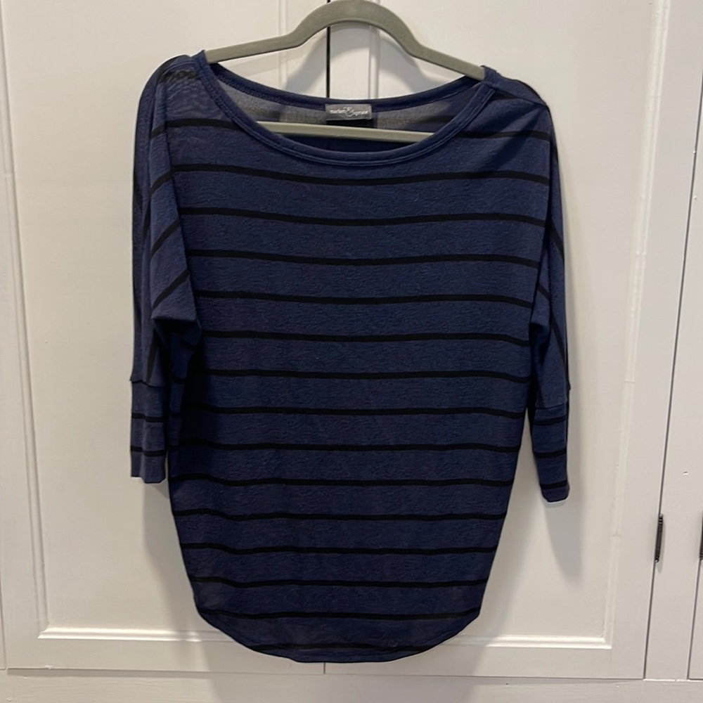 3/4 long sleeve light weight shirt